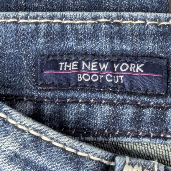 Vigoss The New York Bootcut Size 9/10 Distressed In Super Condition - Picture 10 of 14